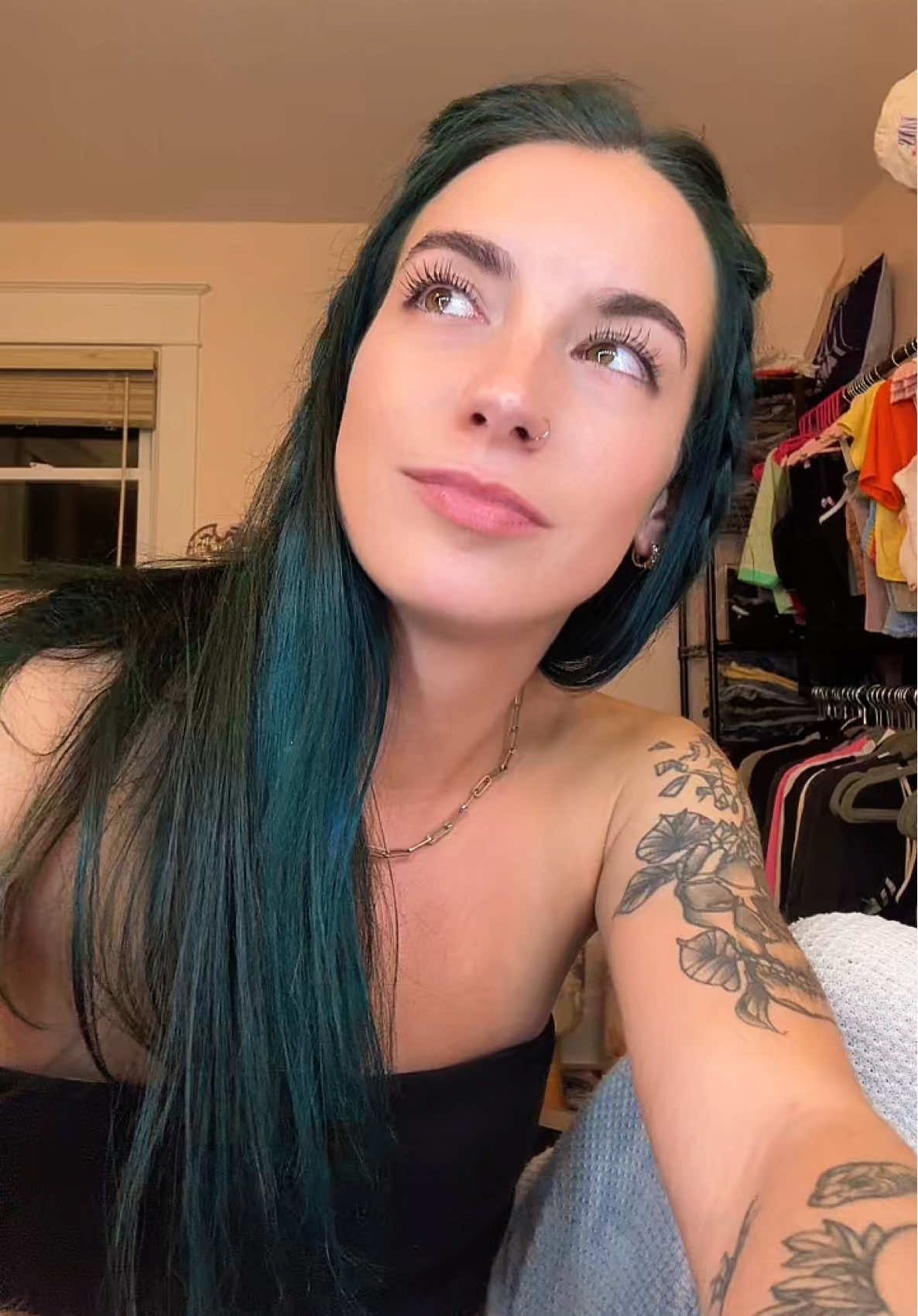 @𝖊𝖑𝖎𝖟𝖆𝖇𝖊𝖙𝖍 🖤 🎶