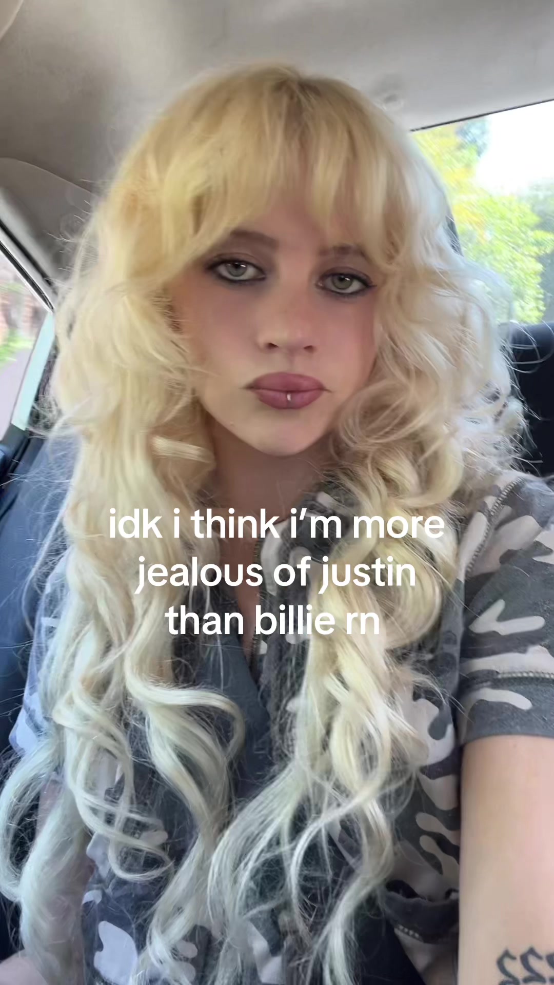@nikkiekent