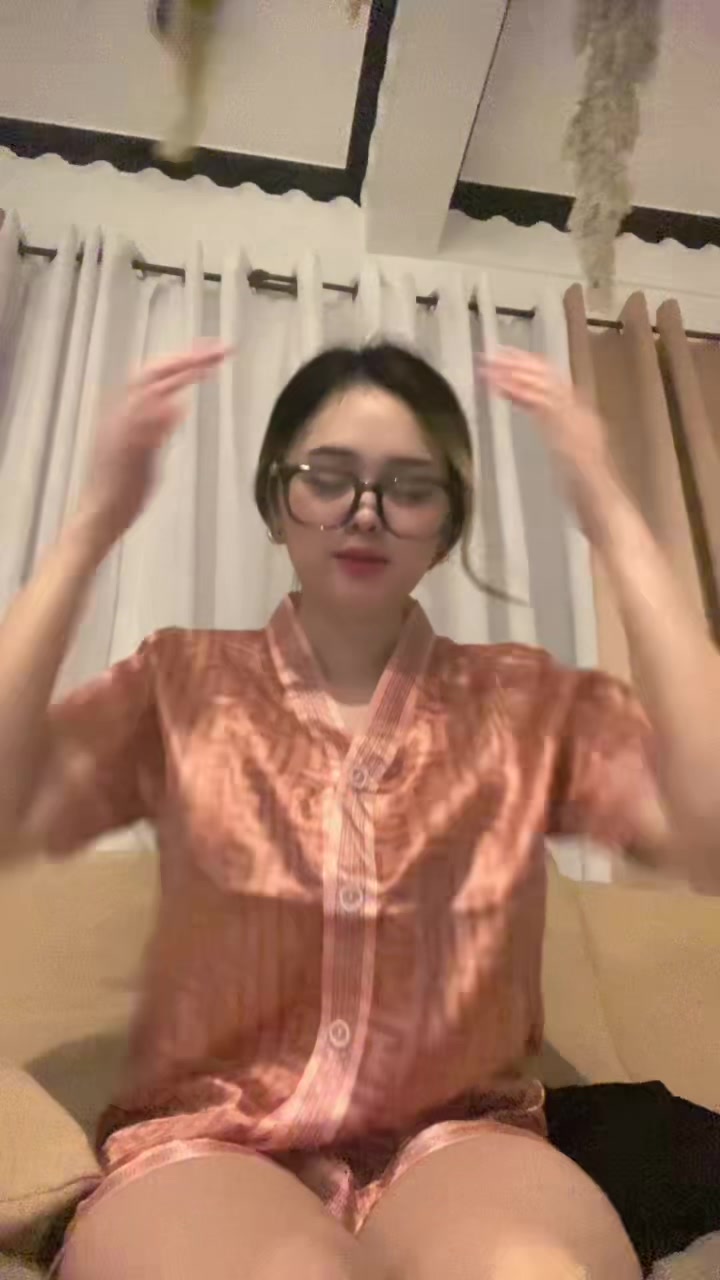 @joanalynnn
