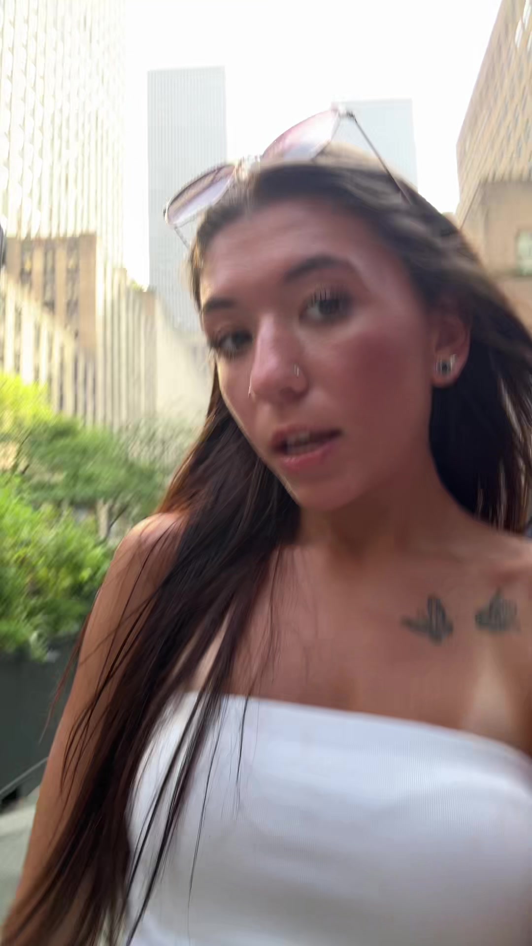 @chloe