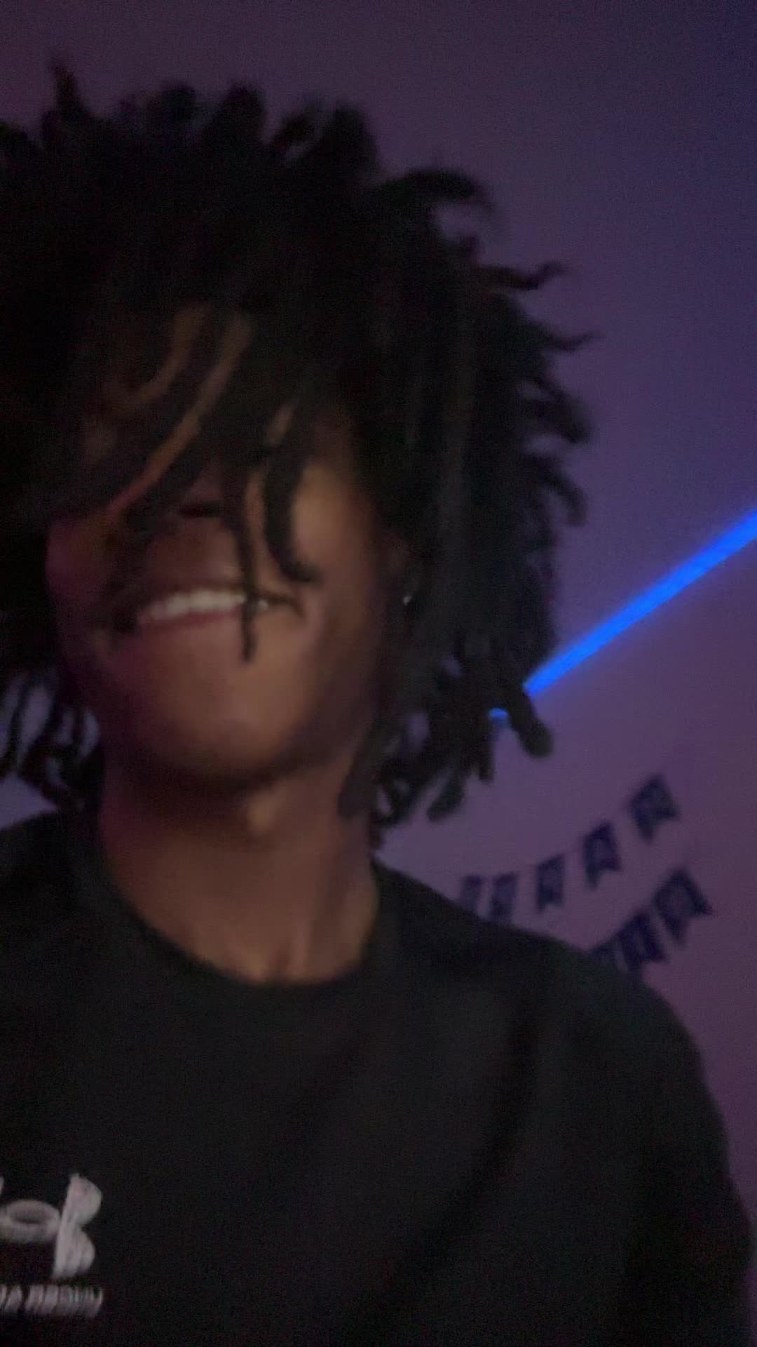 @AD🦇