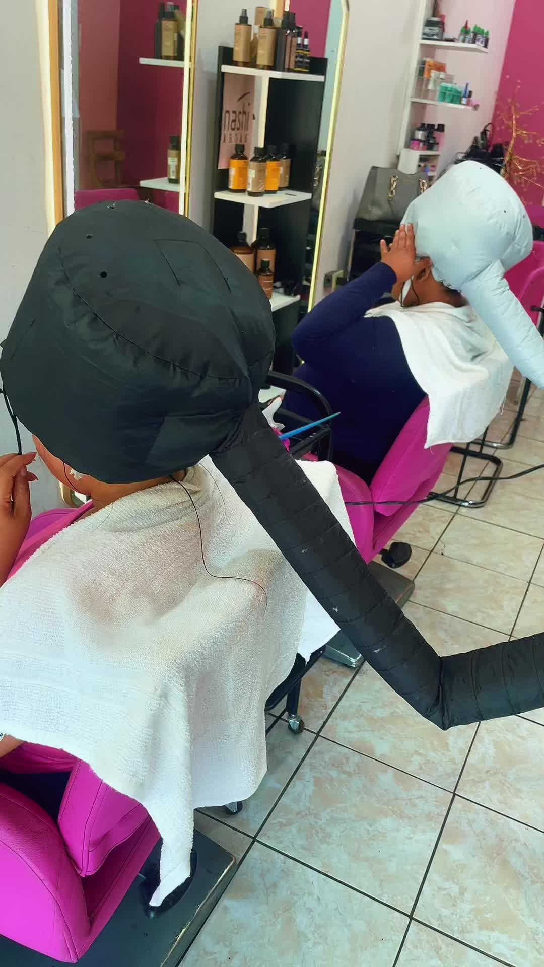 @✂️AnnaQuirozHairDesigner💎