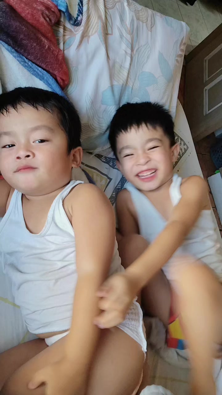 @mommyjewel w/ skyler&altair