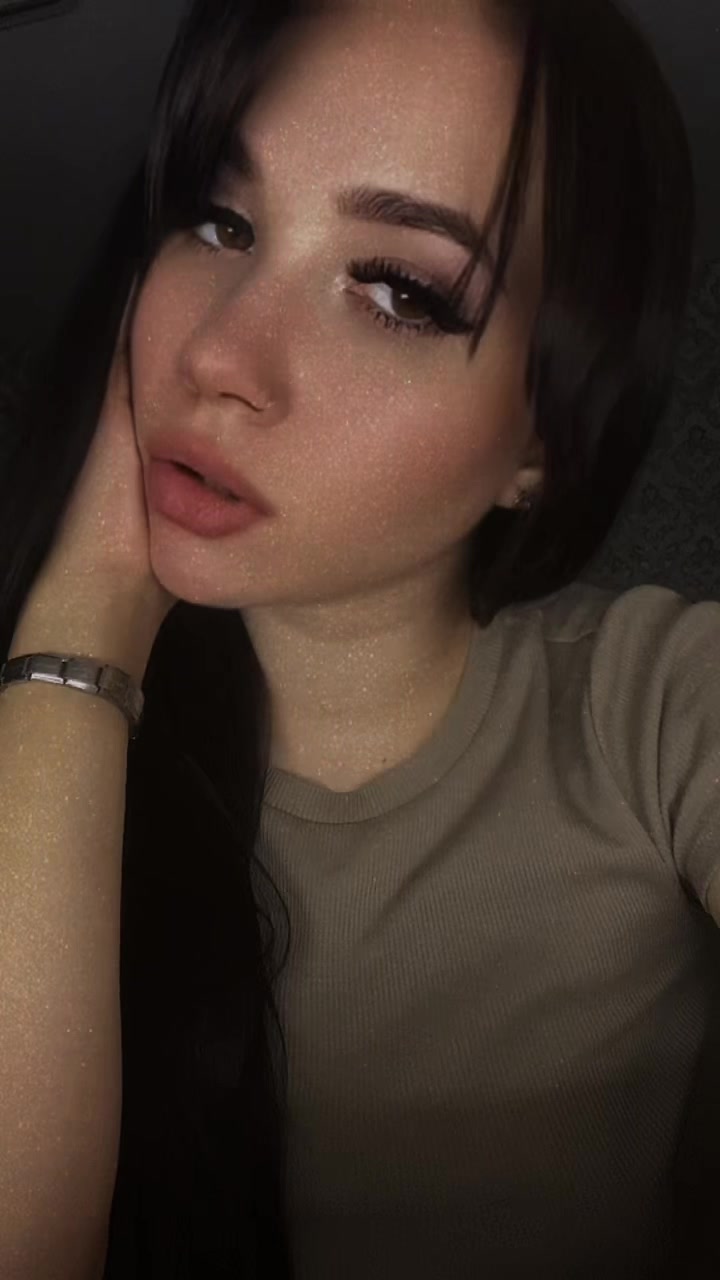 @🥥𝓑𝓻𝓸𝔀𝓷 𝓮𝔂𝓮𝓼🥥