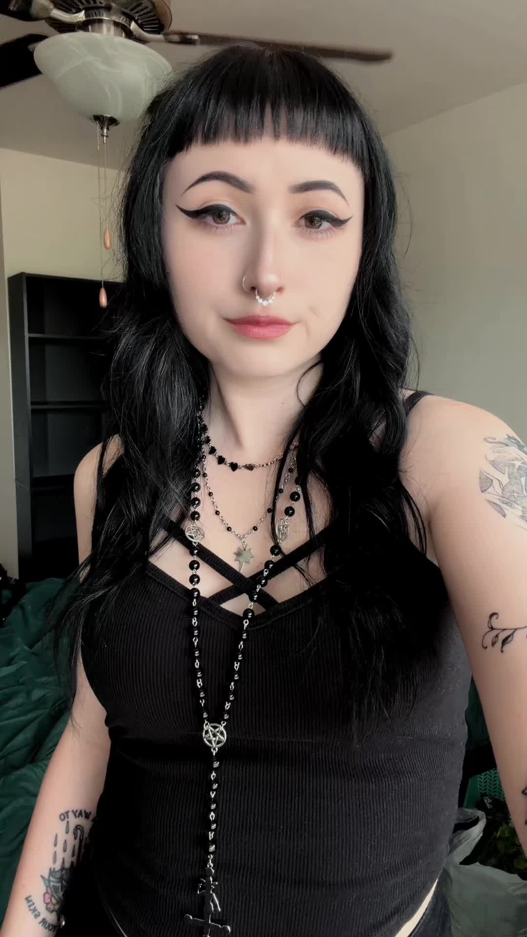 @𝔗𝔞𝔟𝔦𝔱𝔥𝔞 🖤