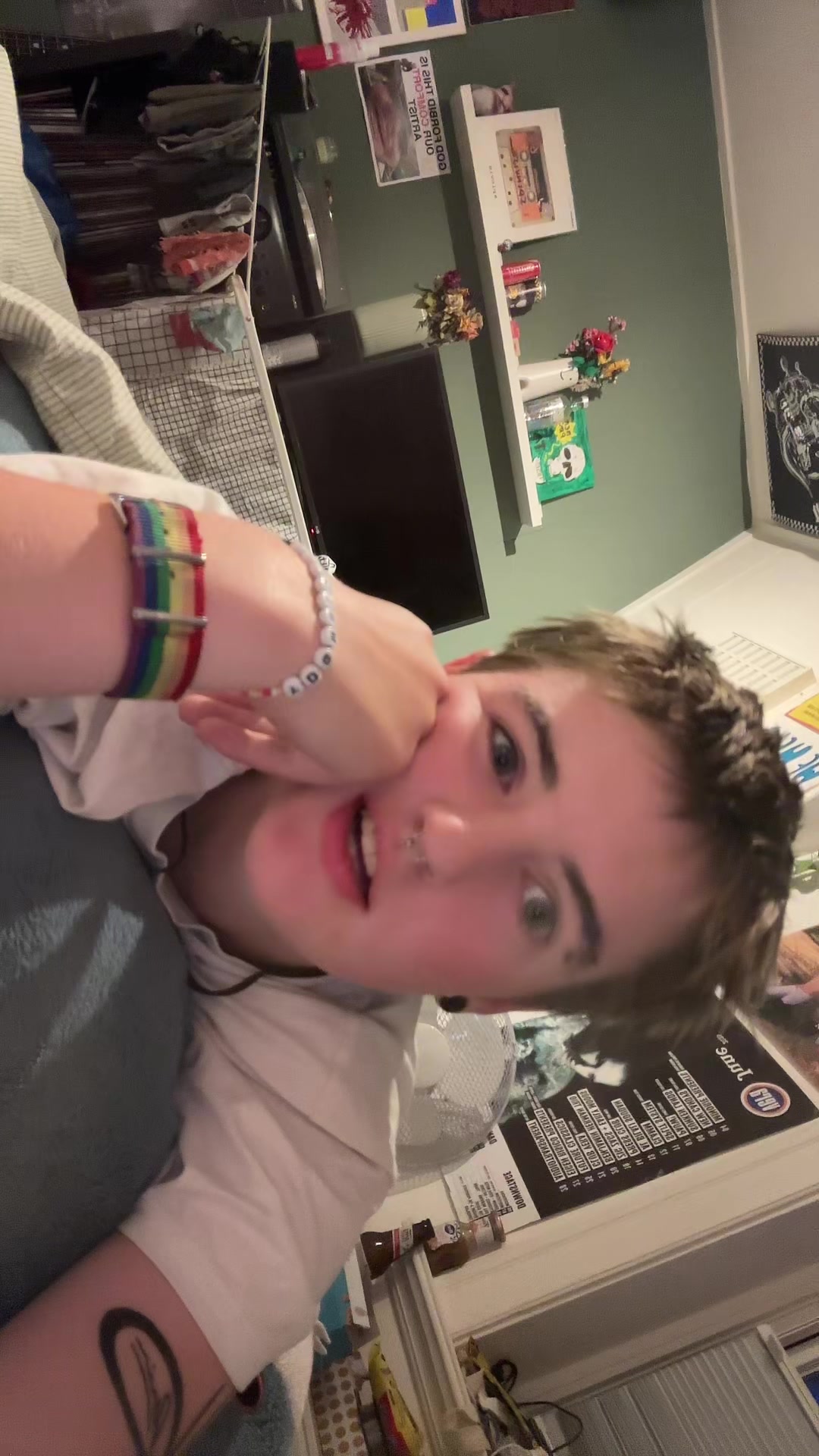 @ne0n_gravest0ne_78