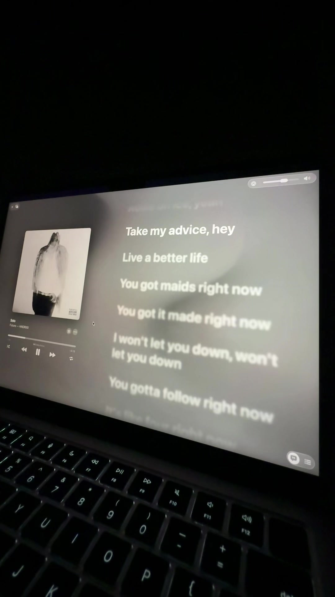 @lyricsprada
