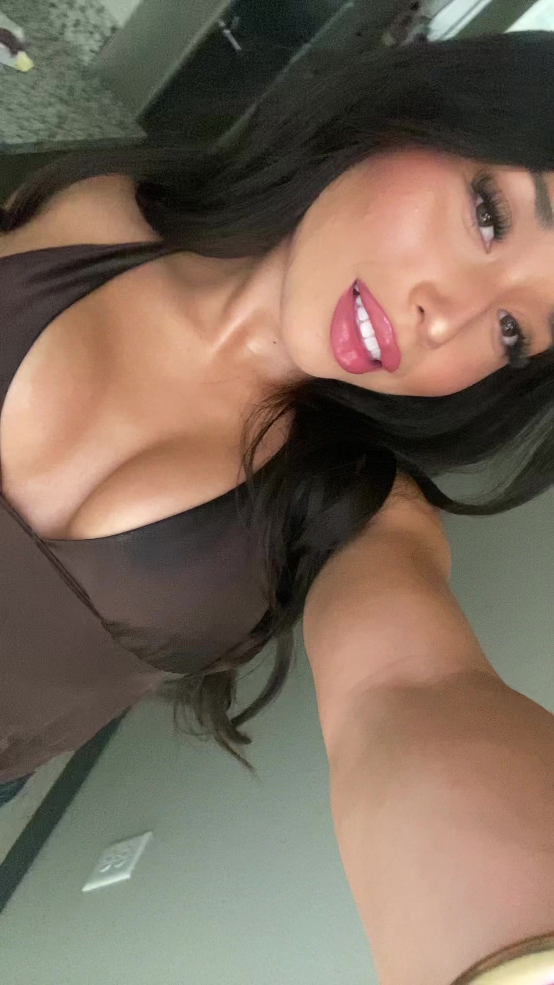 @ALI ★