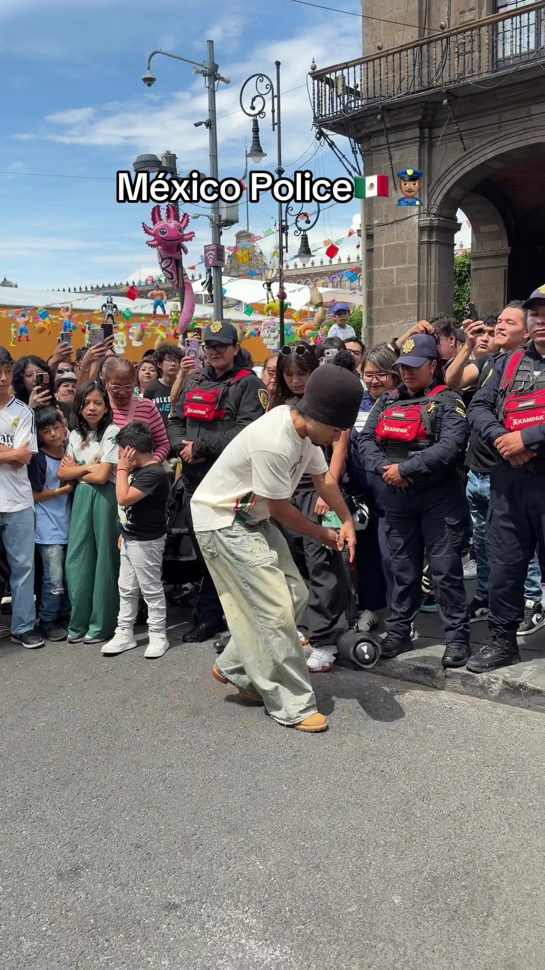 @noelgoescrazy