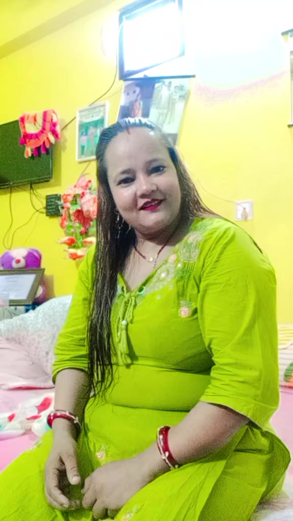 @dhanaolee
