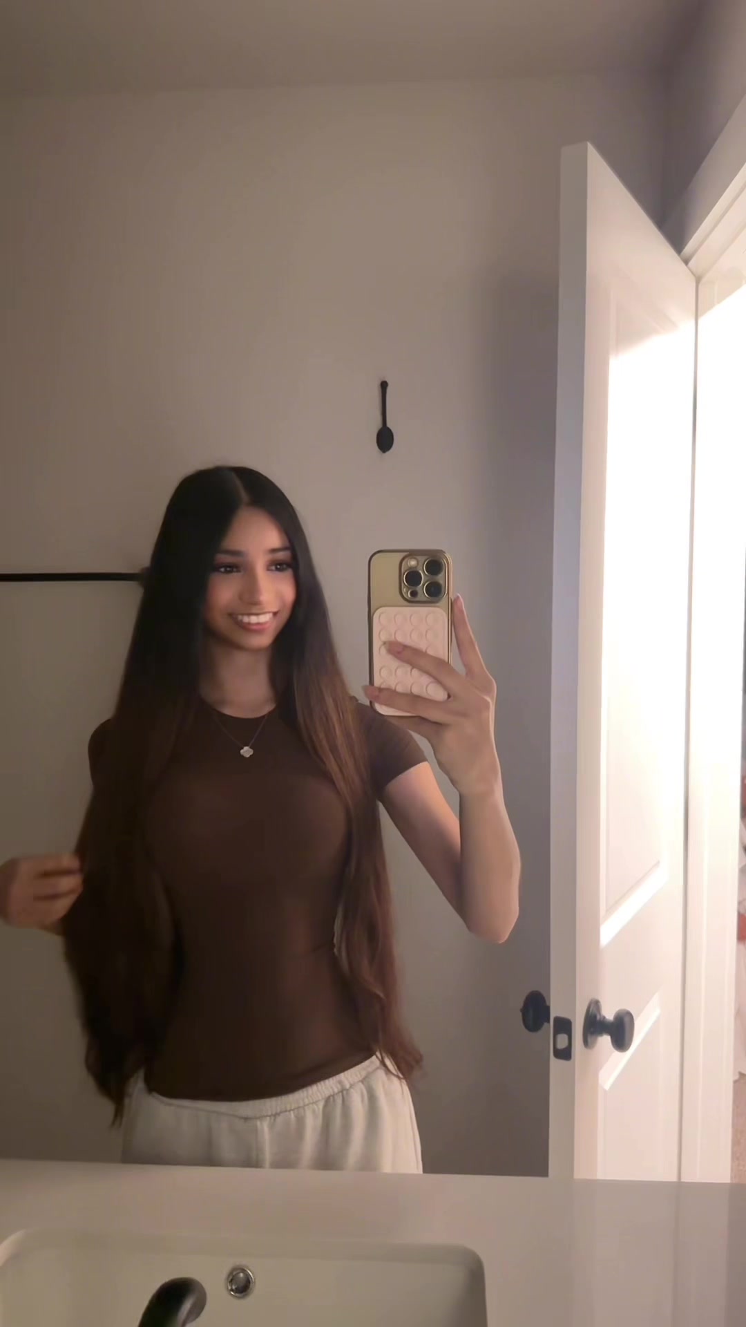 @anaya