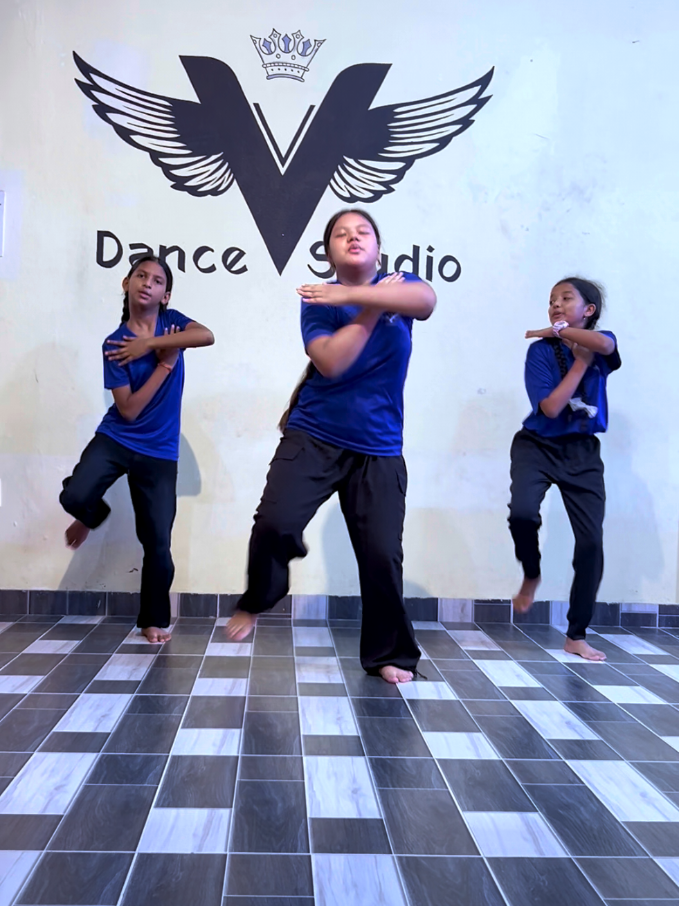 @V dance Studio