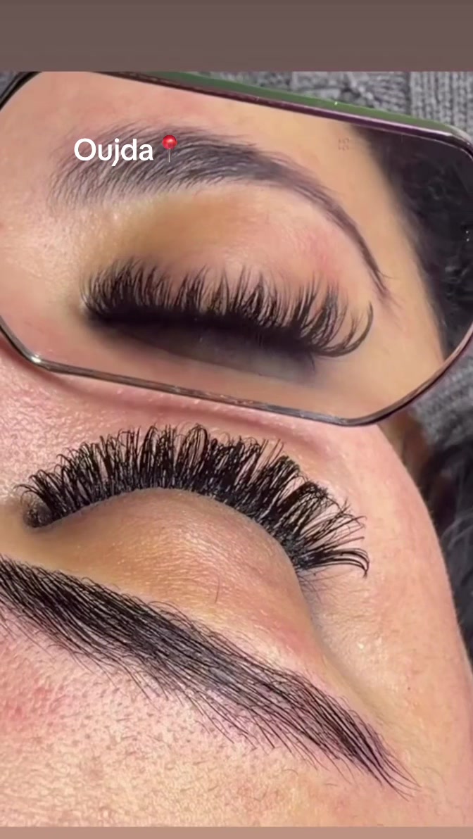 @louloulashes93
