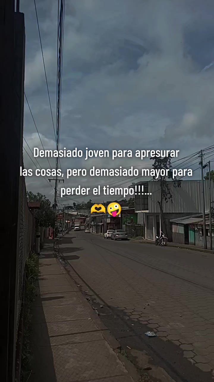 @OLI 🌻🤍😘