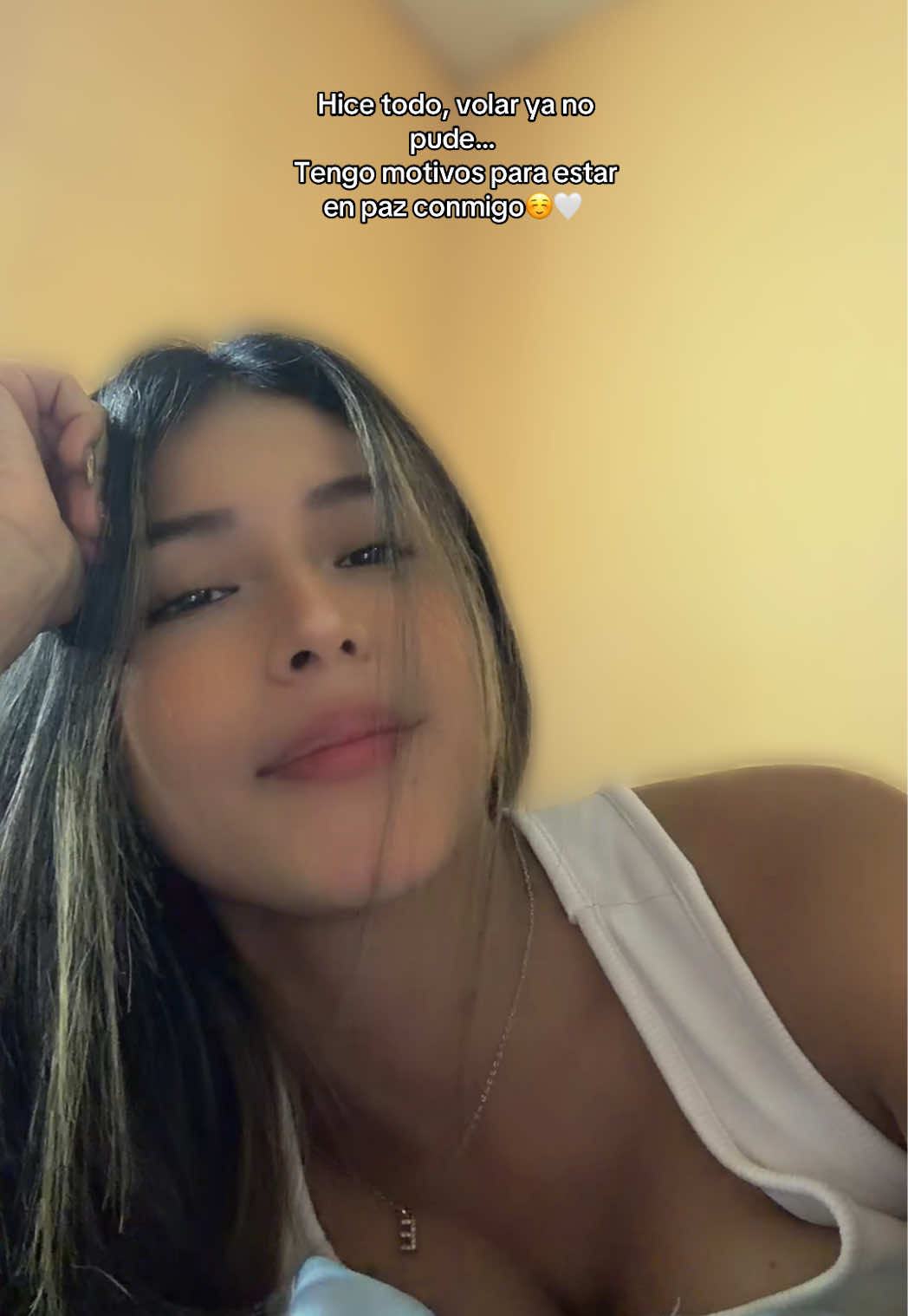 @E L I 🦋