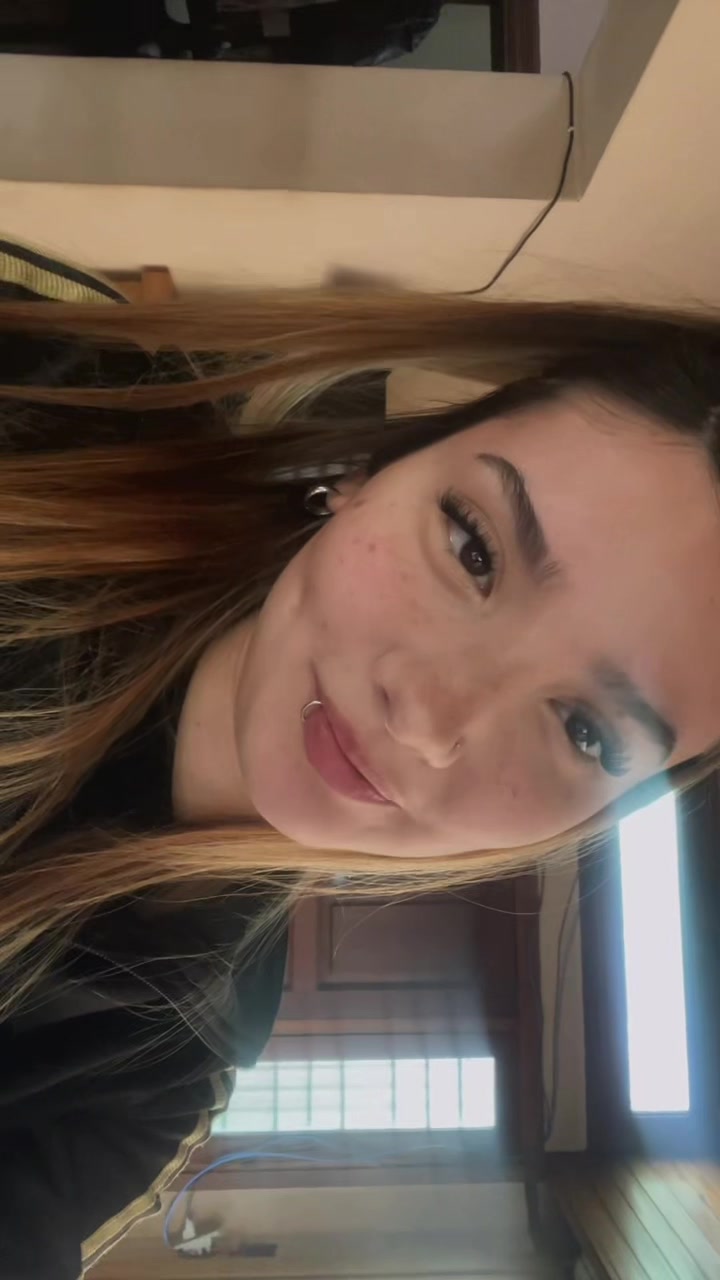 @anni <3