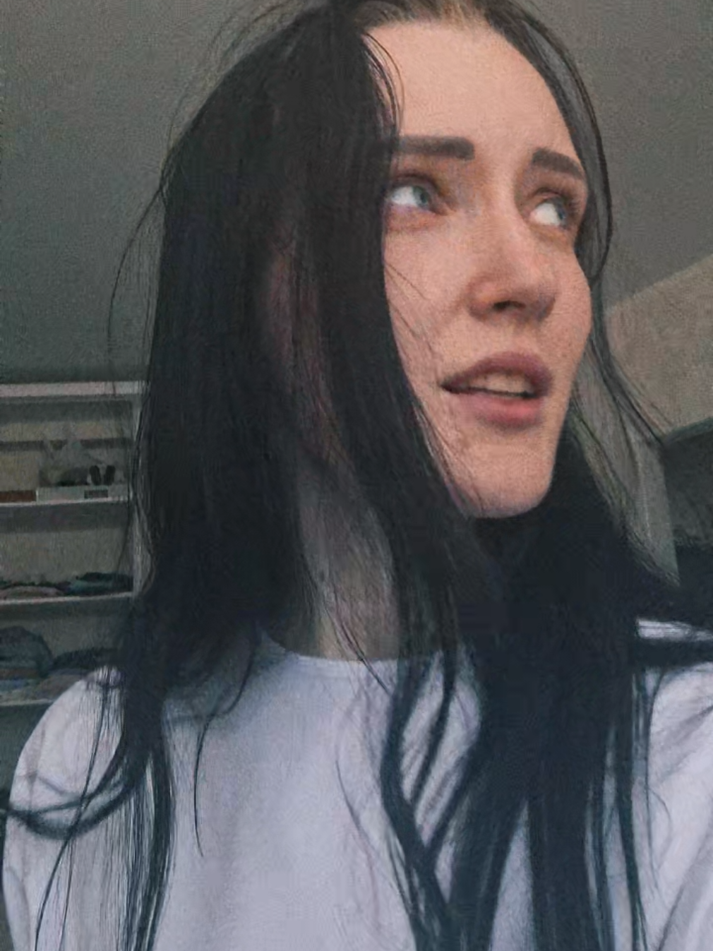 @Саша🖤