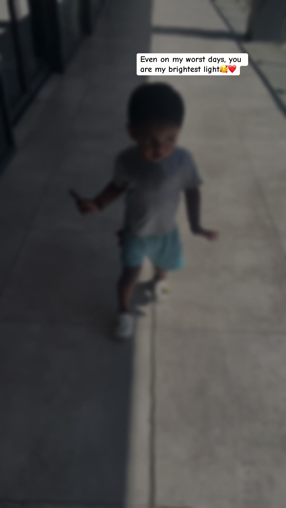 @𝔟𝔯𝔬𝔴𝔫 𝔢𝔶𝔢𝔰 𝔤𝔦𝔯𝔩