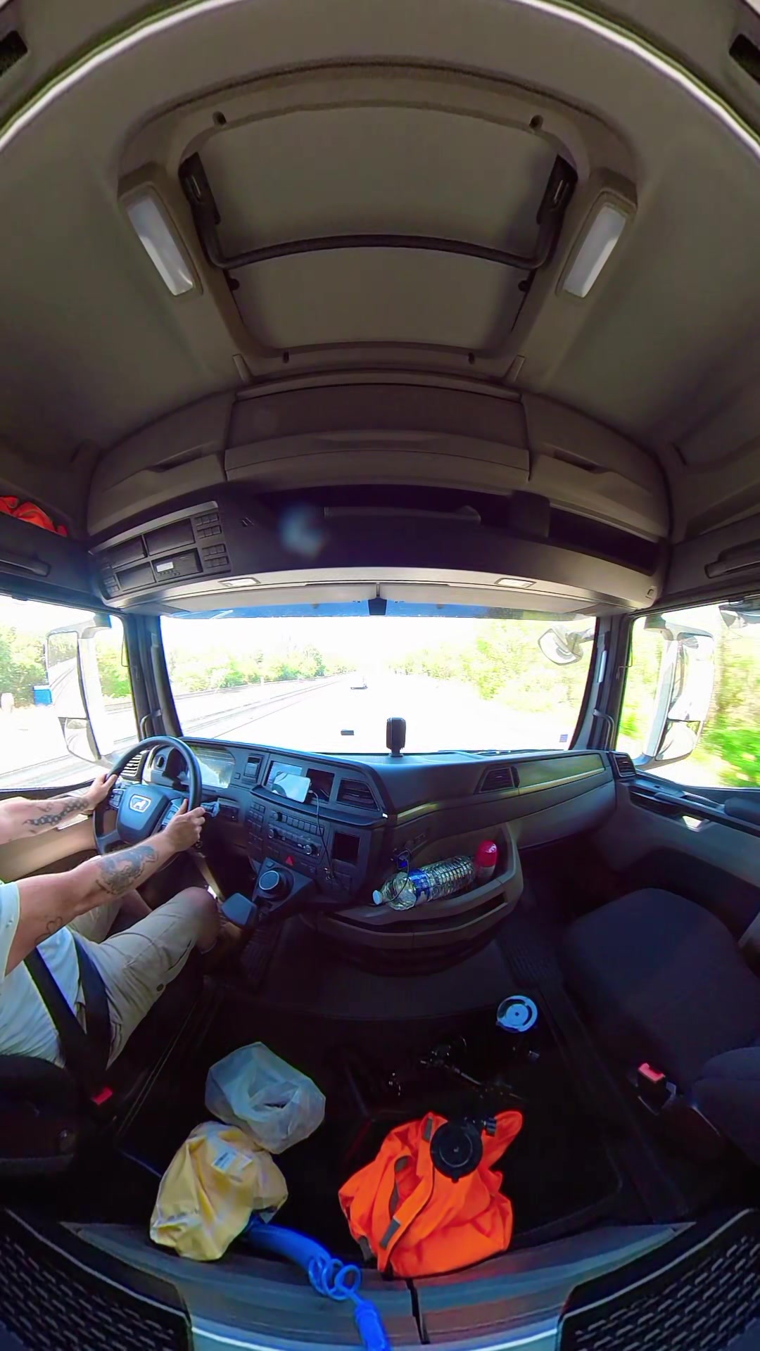 @UN ROUTIER