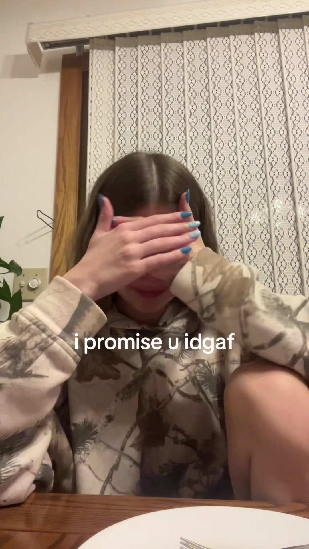 @️