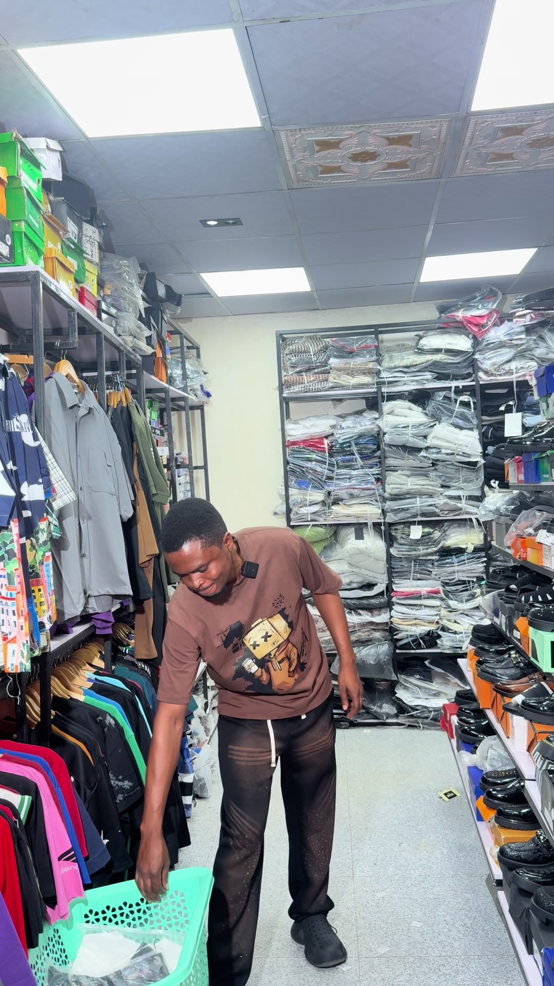 @BIGGEST TSHIRTWAREHOUSE IN IBD