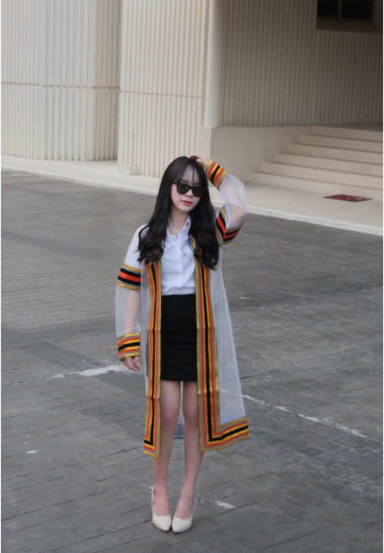 @จนิส