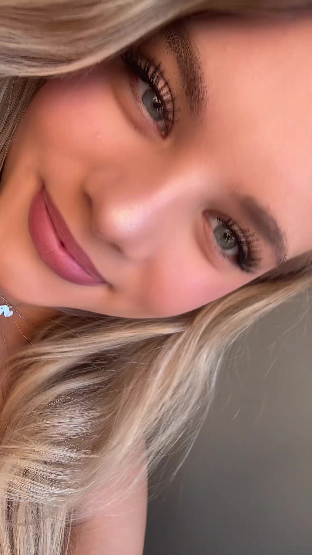 @𝑨𝒎𝒆𝒍𝒌𝒂 💗
