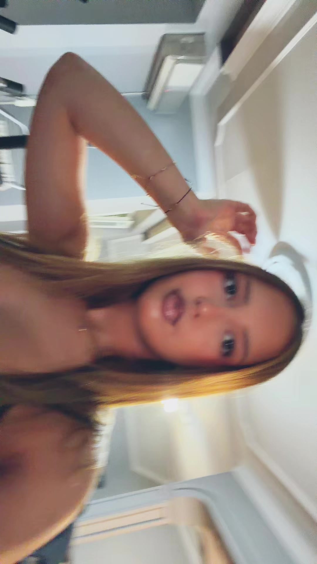 @Mina