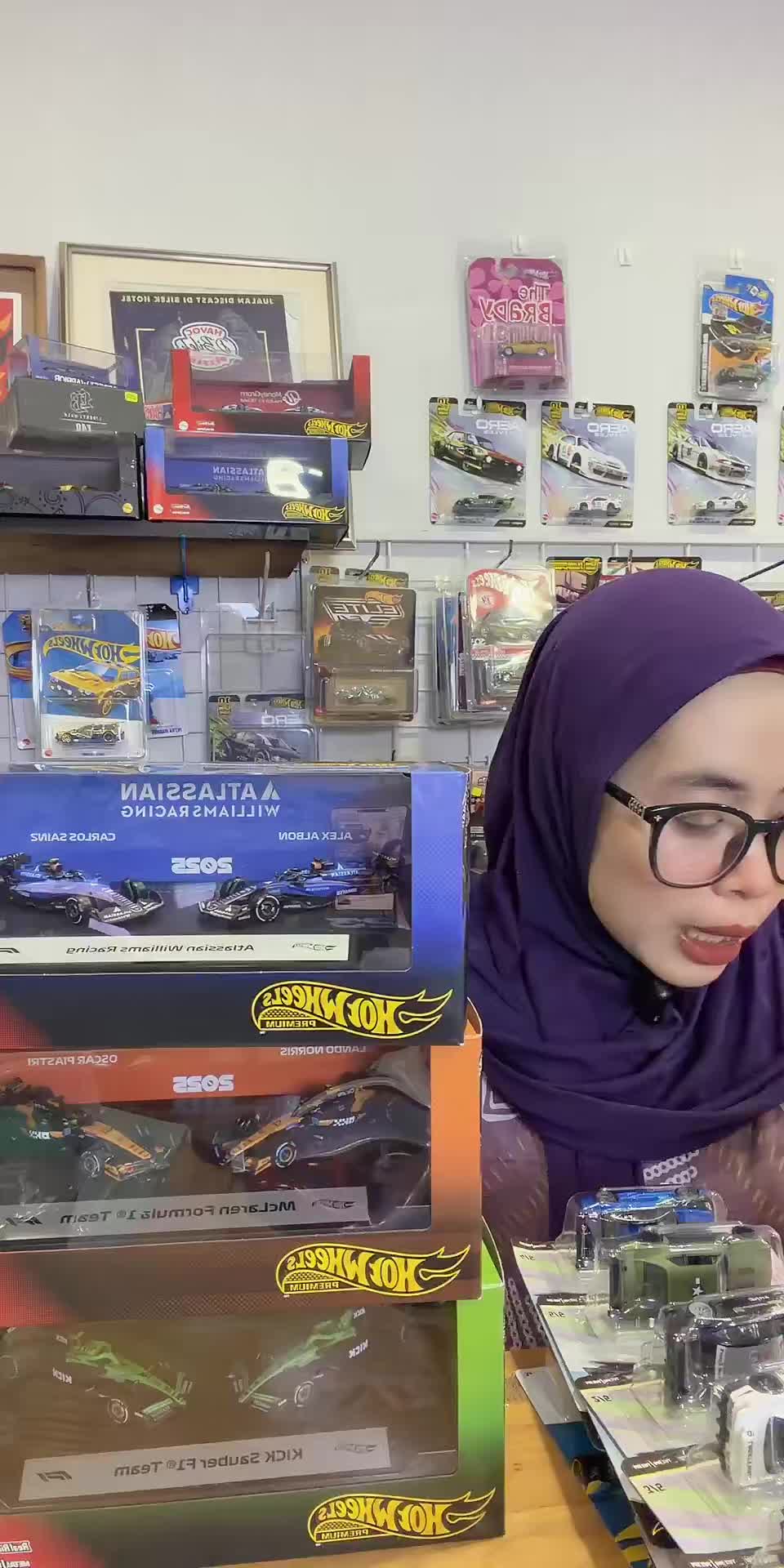 @Kedai Hobi Maju