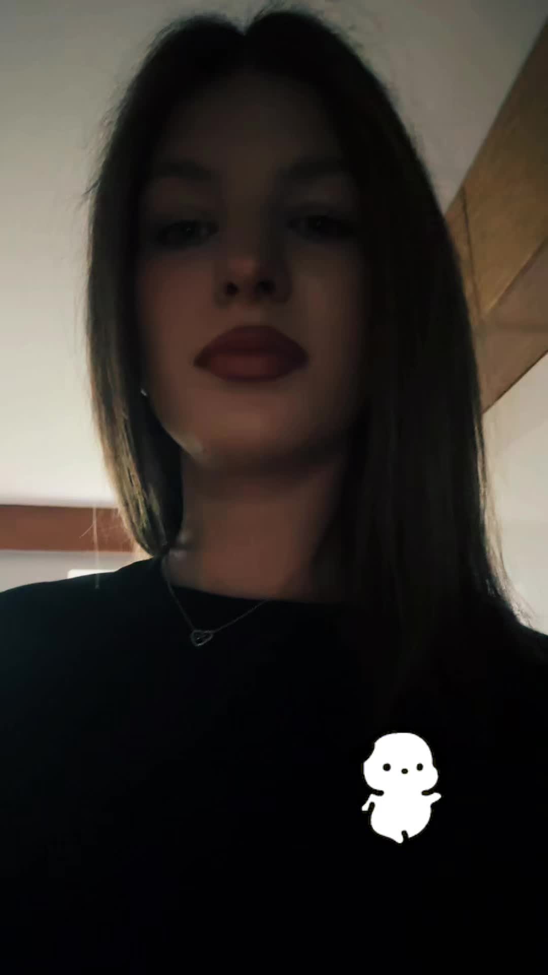 @Wikaaaa😽