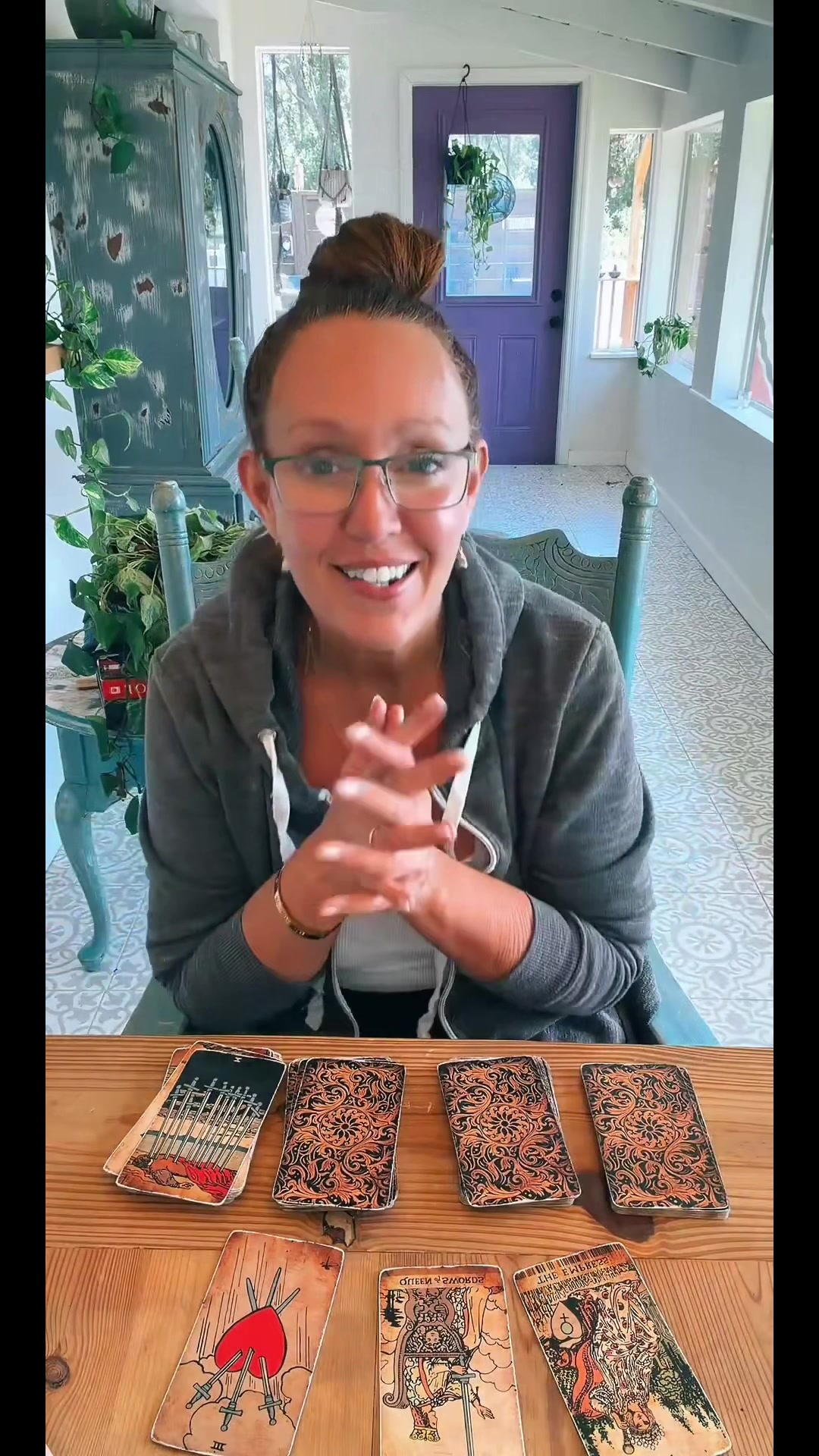 @Soulfuljilly•Life Coach/Tarot