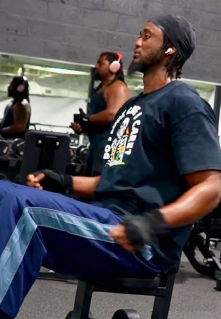 @tallguymuscle