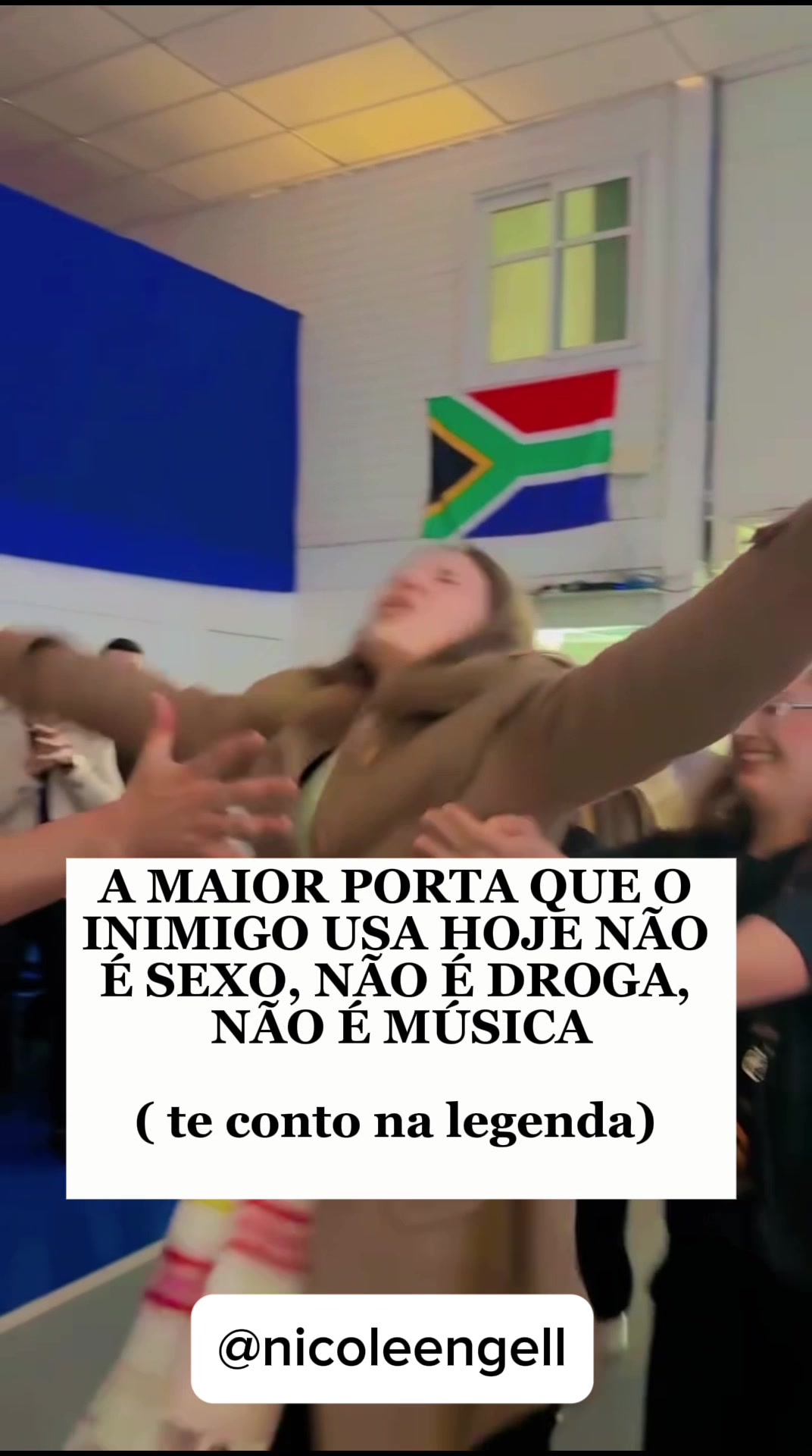 @Pra. Nicole Alessandra Engel
