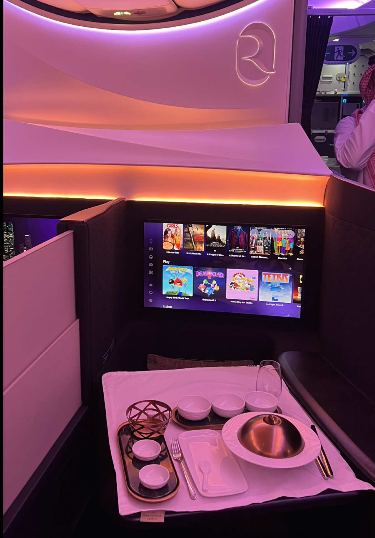 @عثمان الملحم ✈️💳