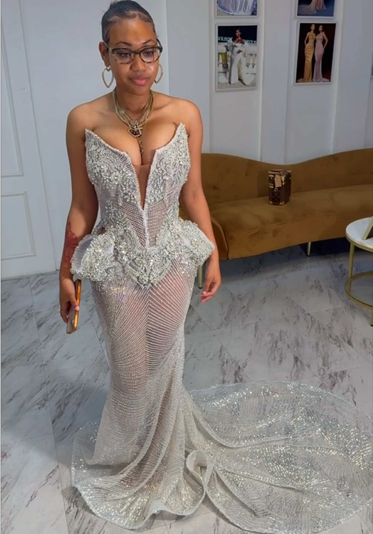 @Anit Cuts | Prom & Bridal