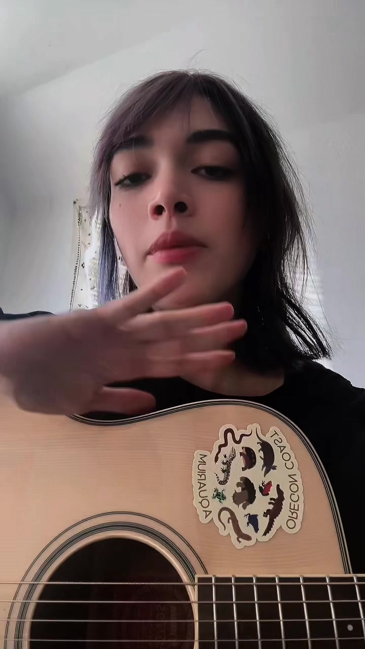 @Bee