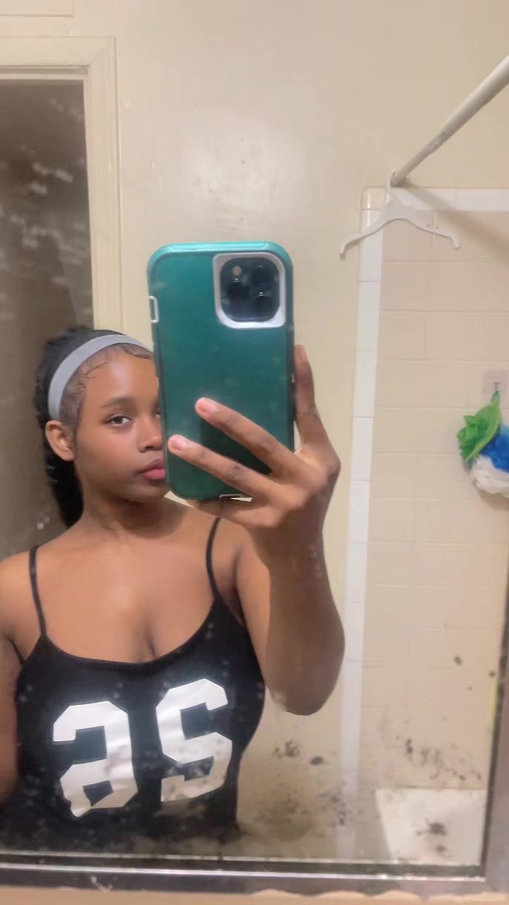 @raeee💋🦇