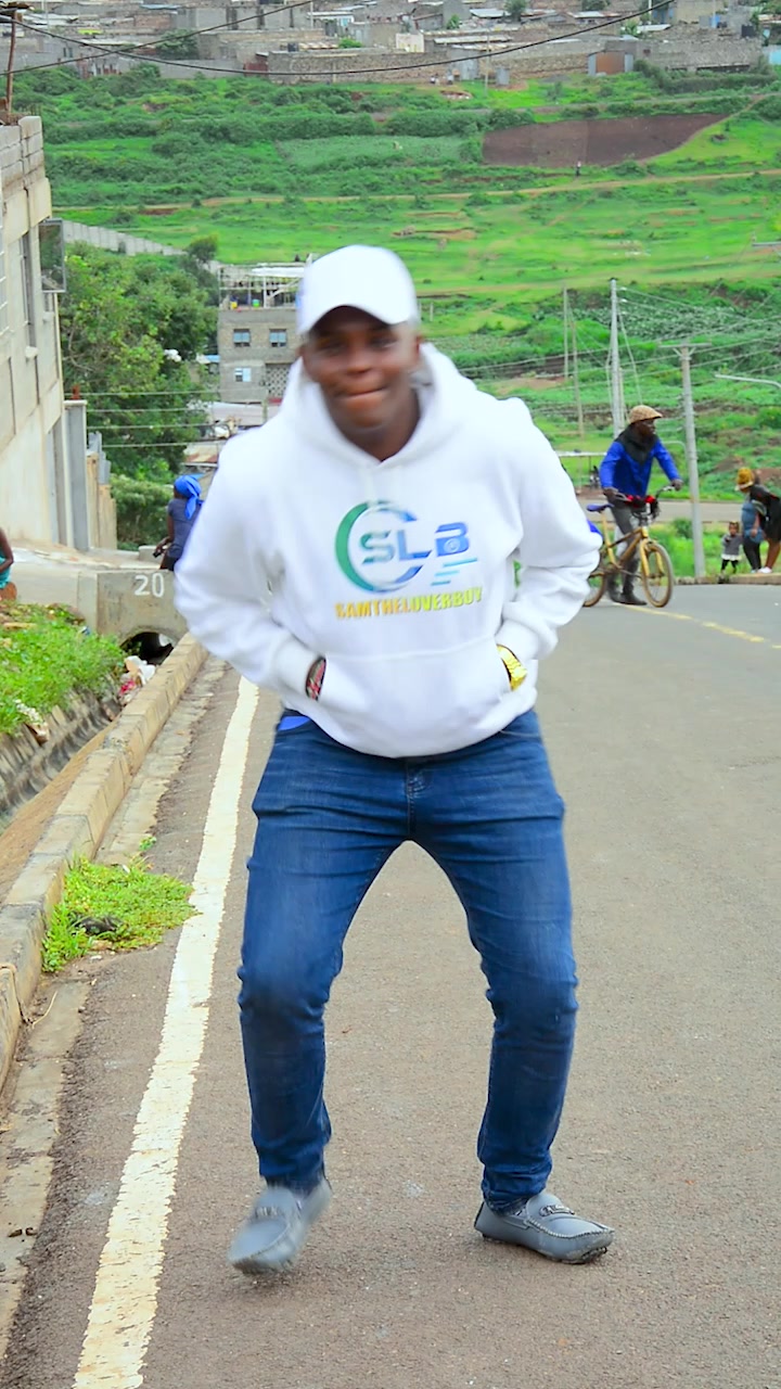 @Sammie Wa Nyambura🇬🇧🇬🇧