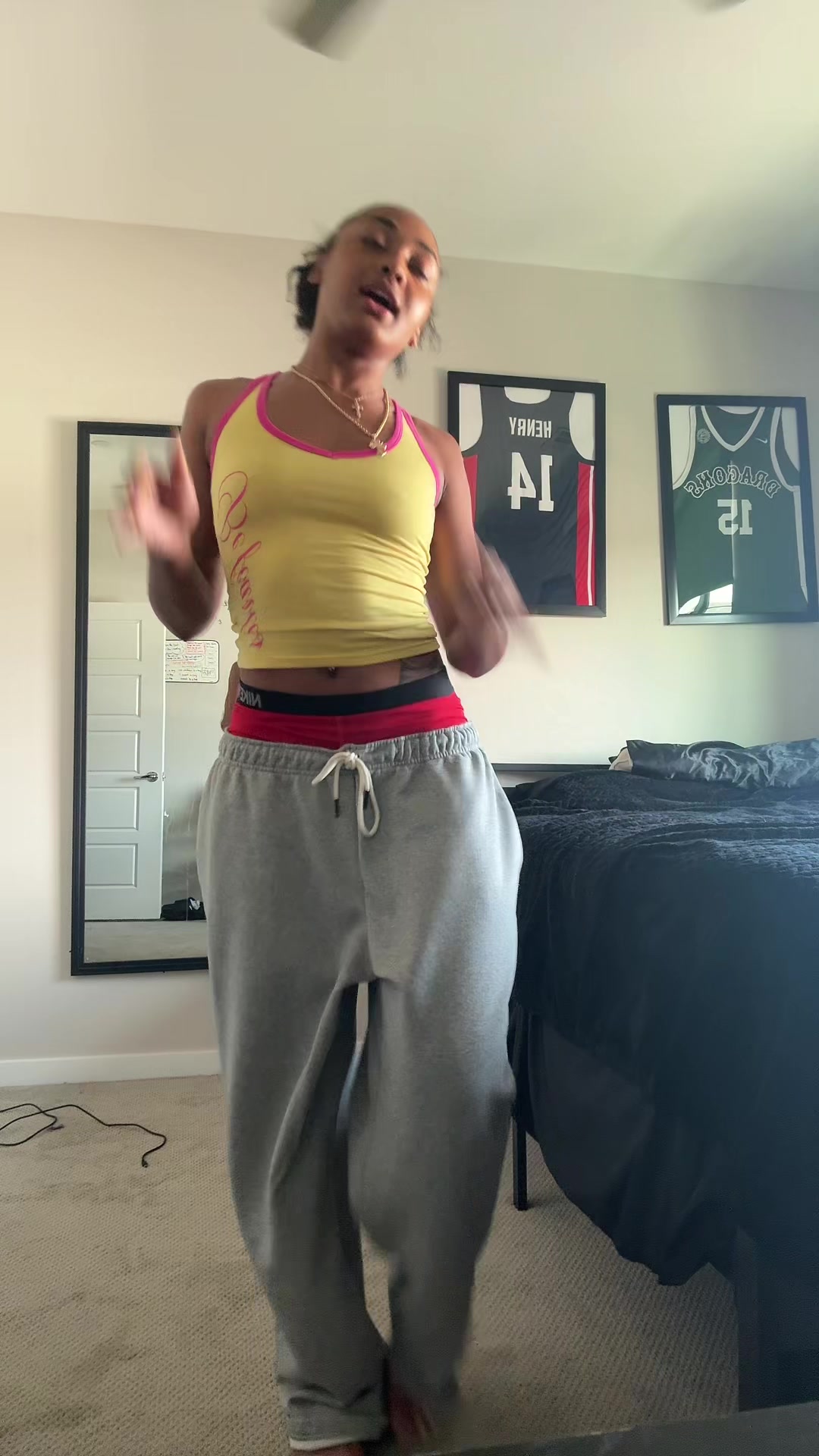 @jjaneedoee