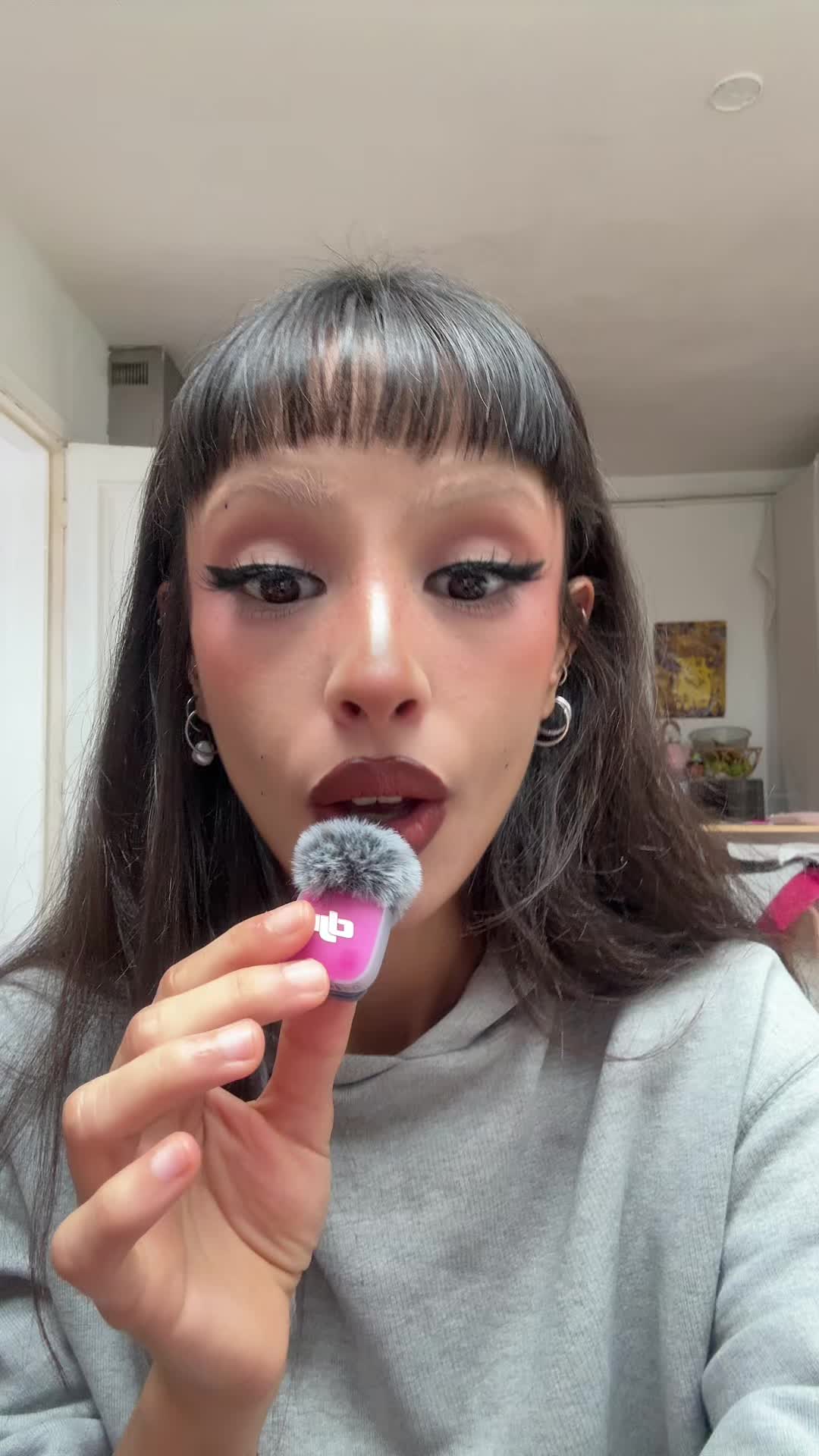 @PinkNeon