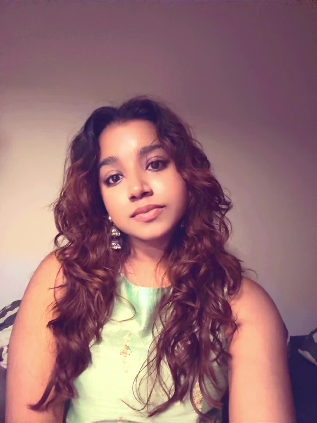 @v.snehaa_