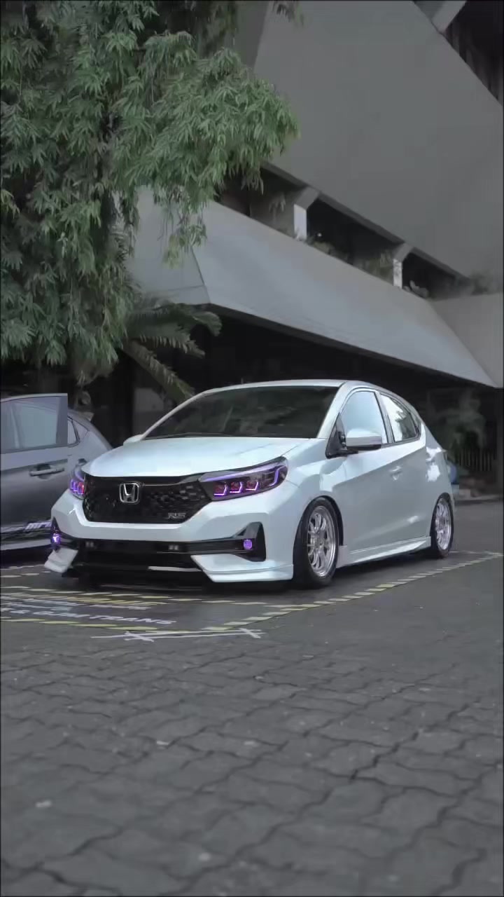 @whity.l12