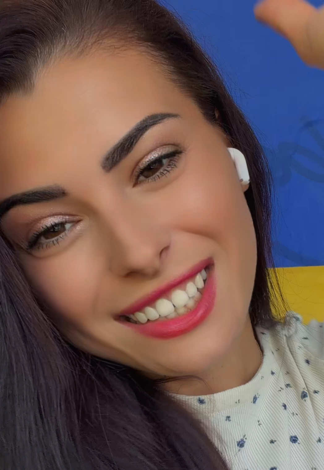 @UkrainskaKralya