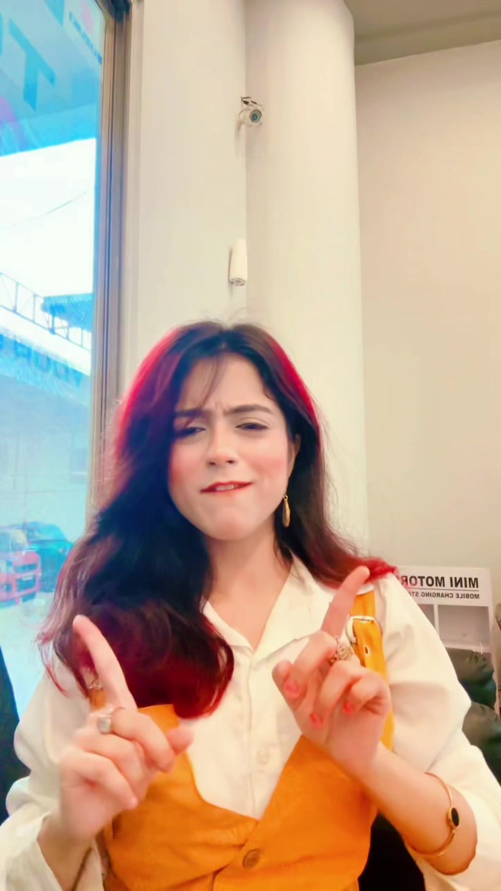 @Laibaarishofficial