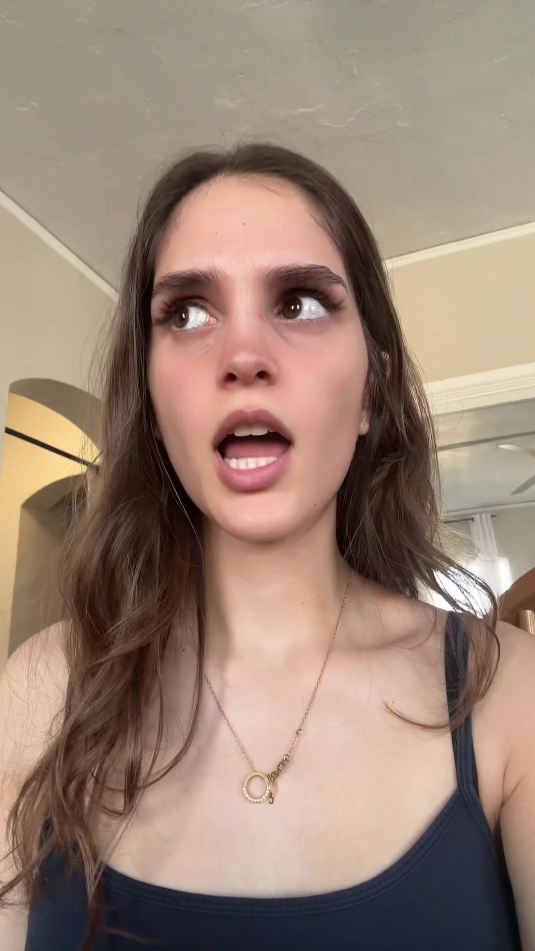 @karinelubany