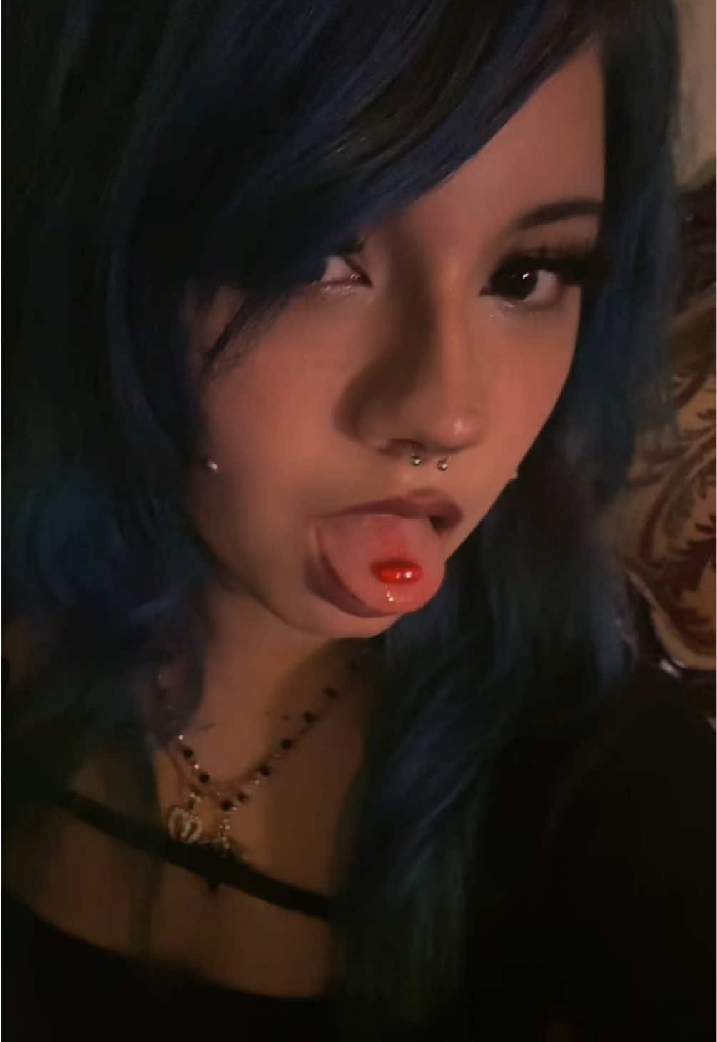 @dyinglivegirl