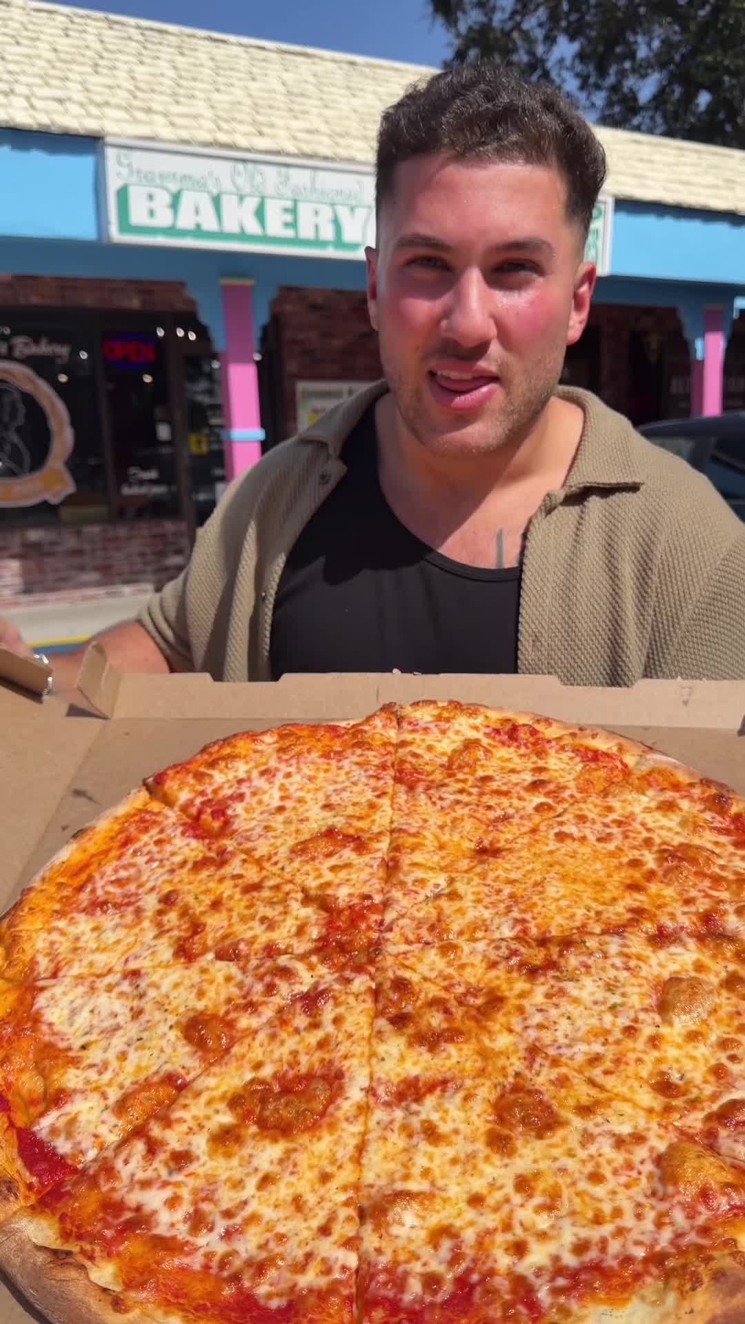 @mikeiseating