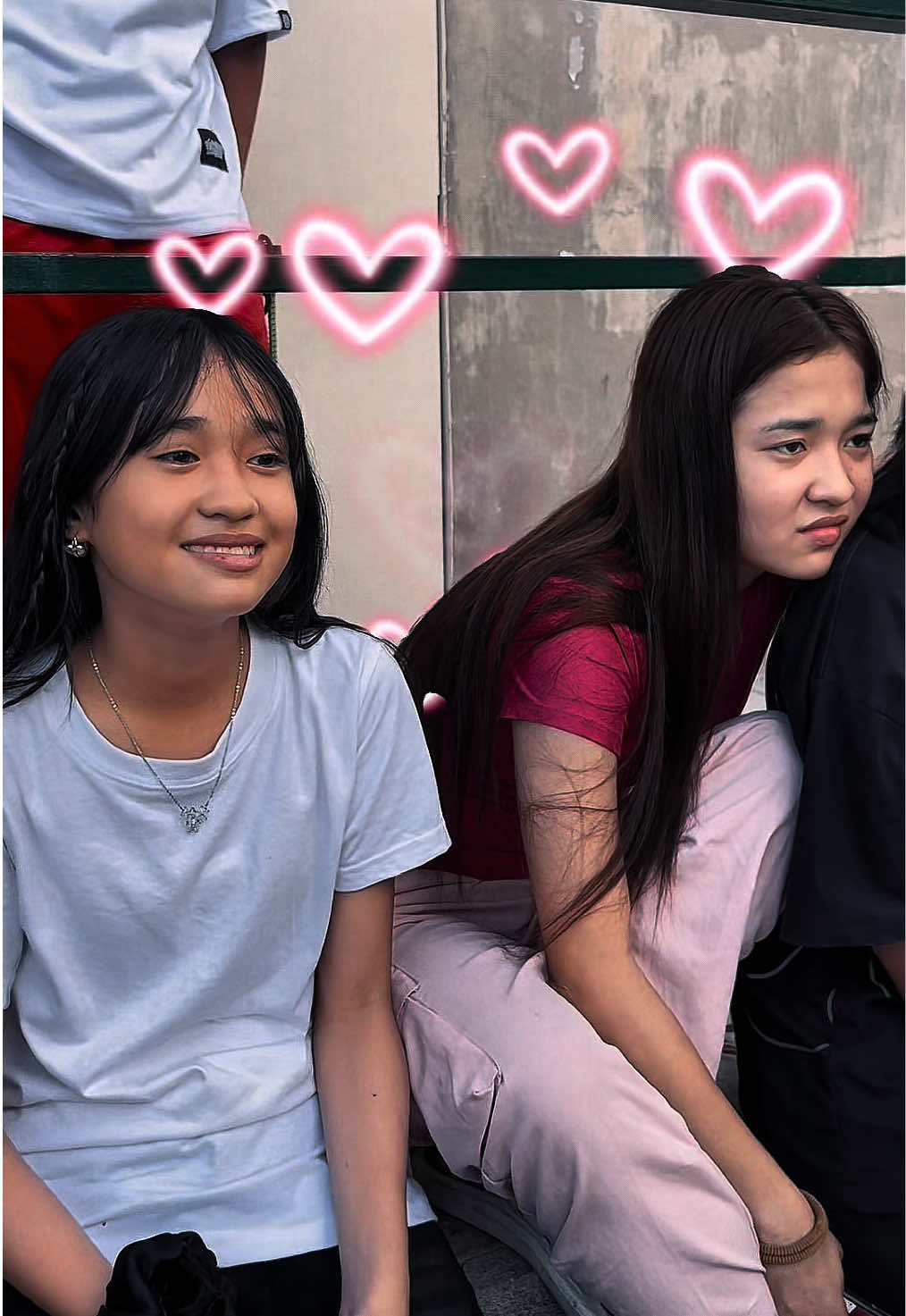 @Ninis and Bella