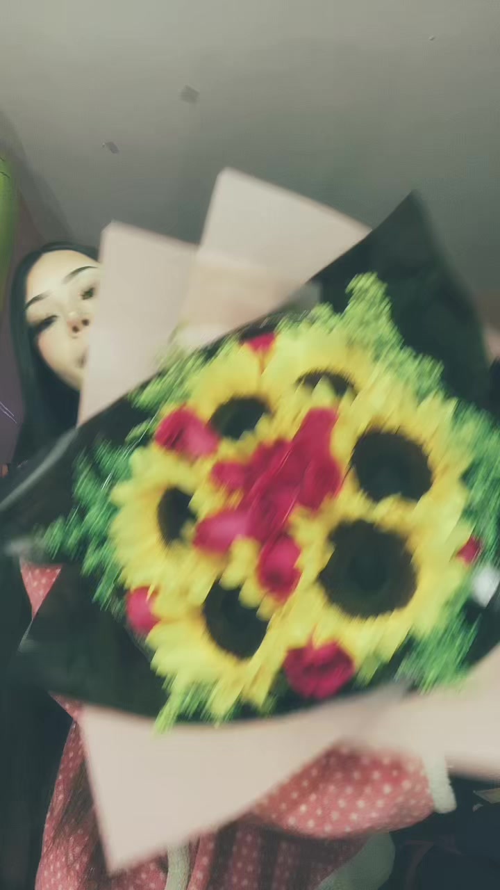 @Valen💝.