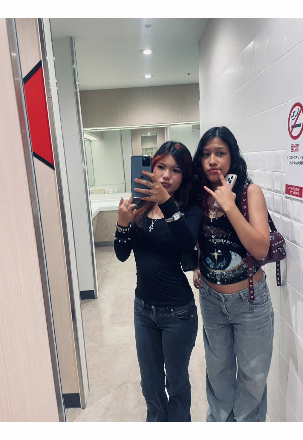 @akaᵐⁱⁿᵉ🧛🏻&zwj;♀️